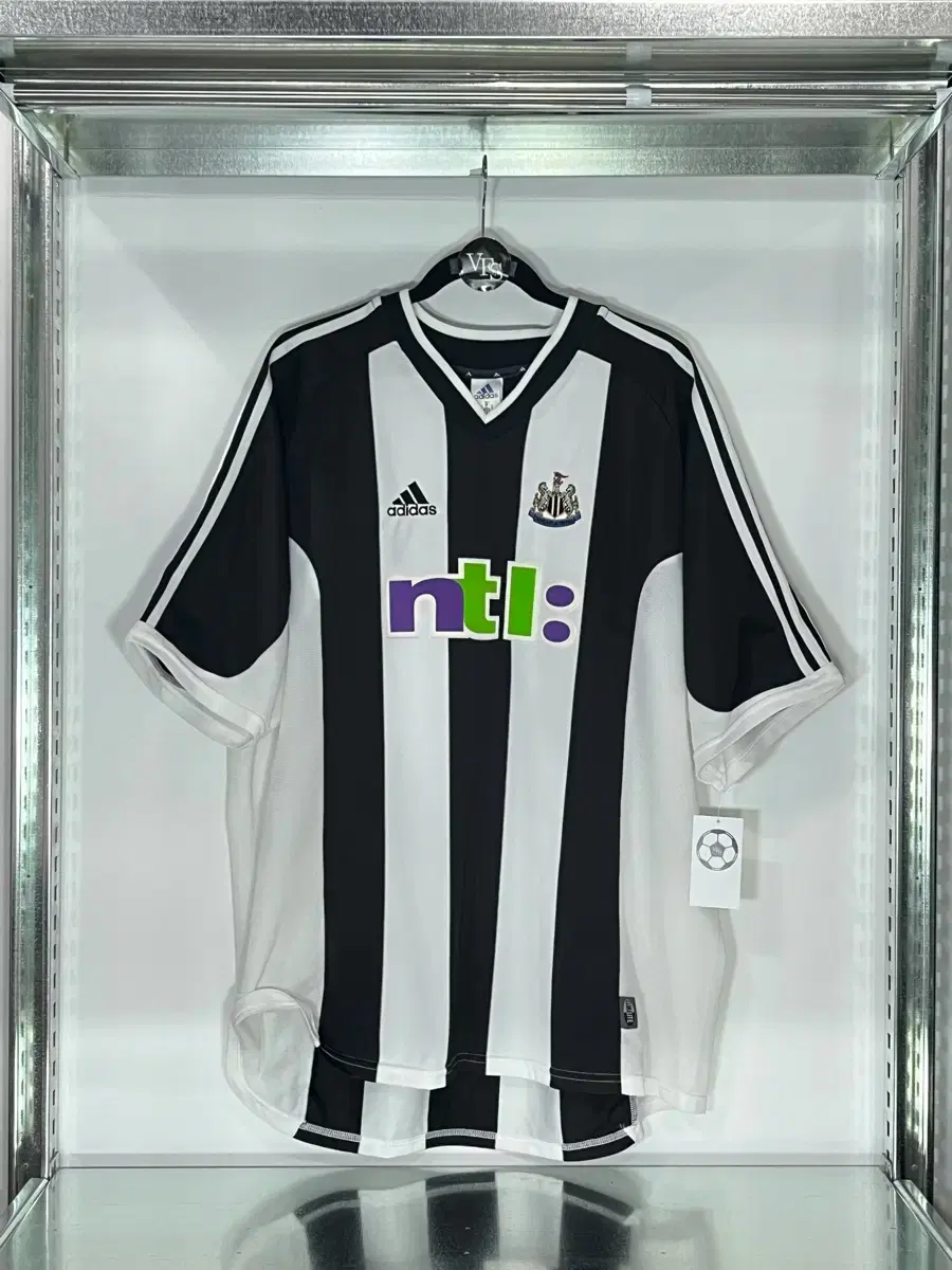 2001-03 ニューキャッスル アラン・シアラー ユニフォーム 2001-03 ニューキャッスル アラン・シアラー ユニフォーム